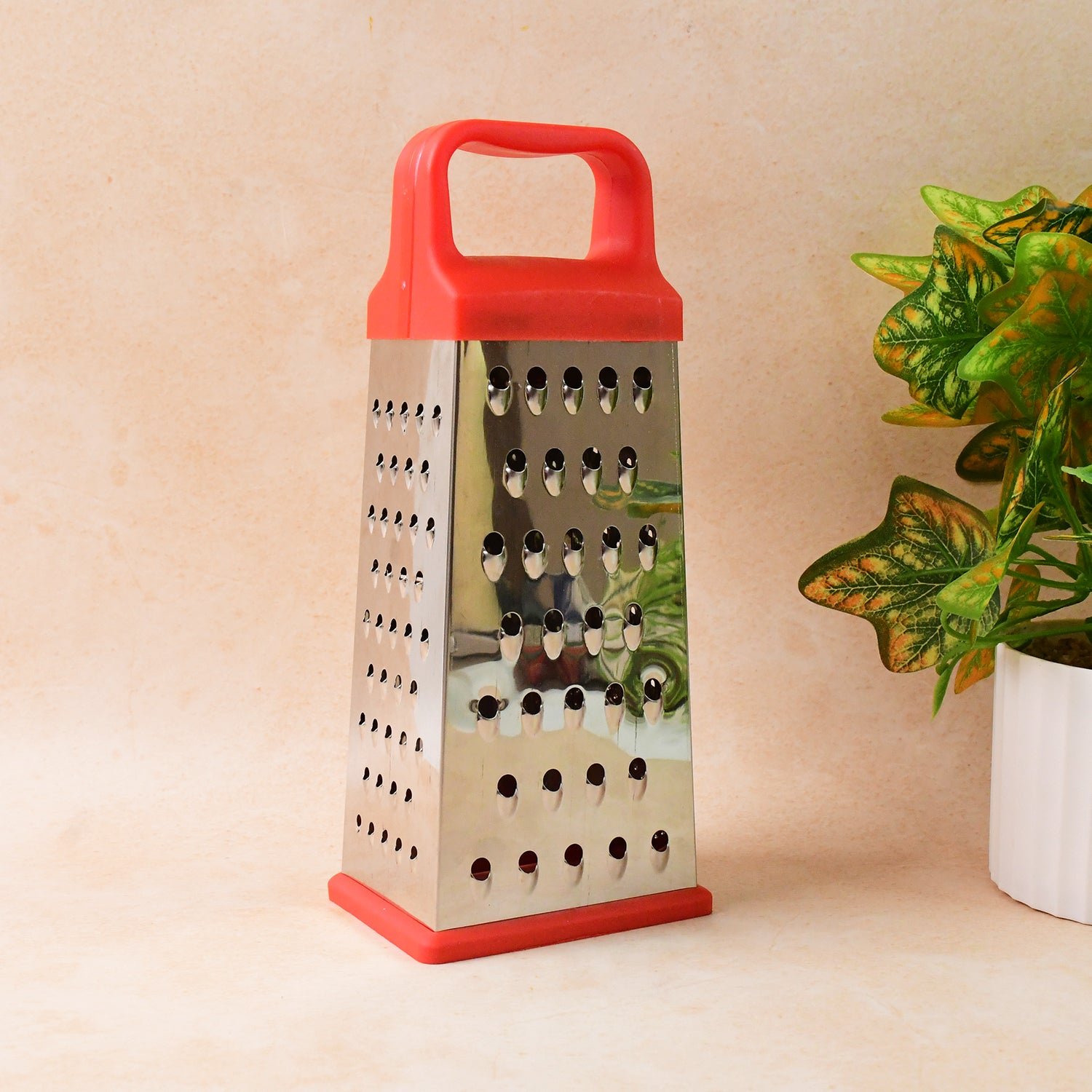 Stainless Steel Grater 5-in-1 – Comfort & Versatility