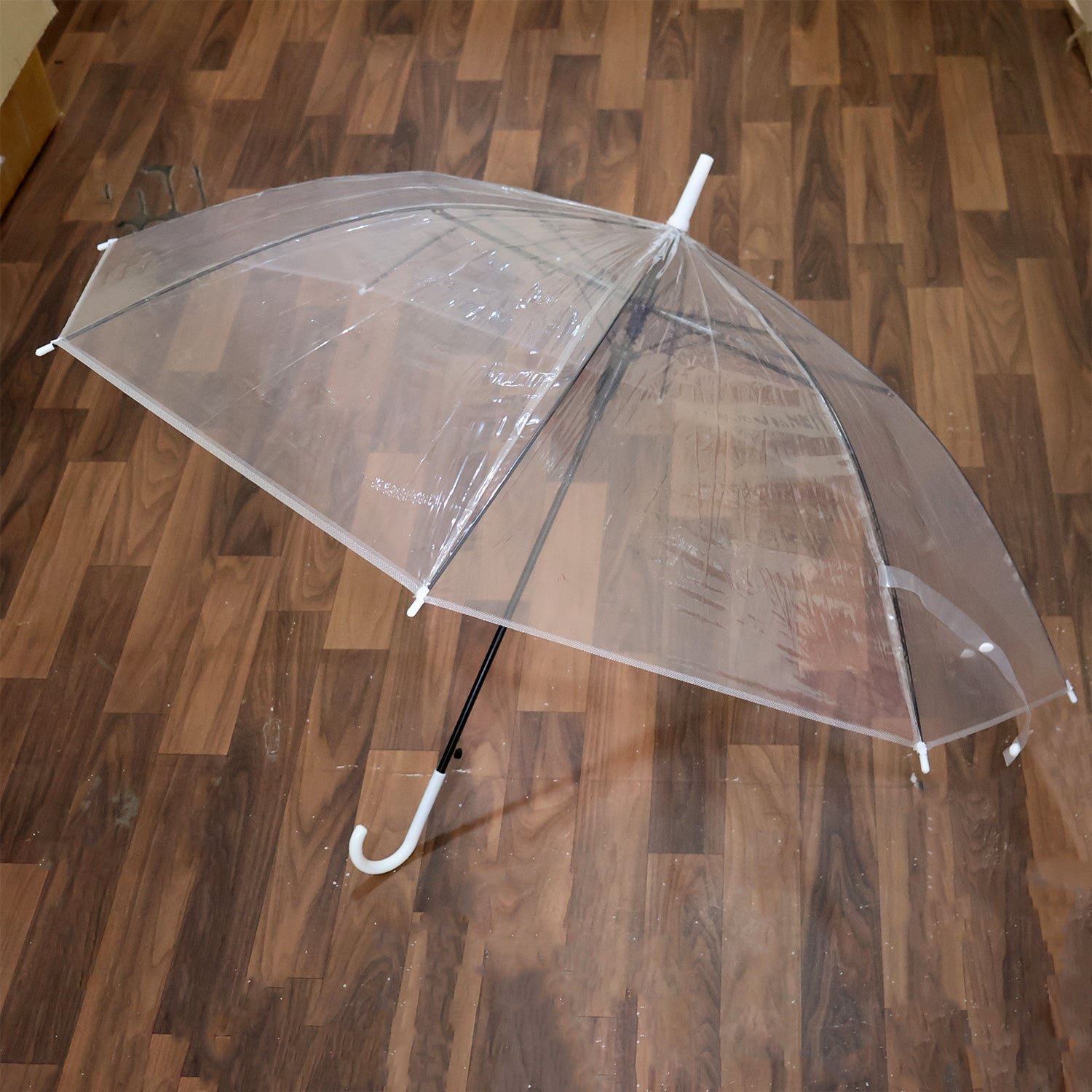 Transparent Dome Umbrella – Windproof with Comfortable Curved Handle