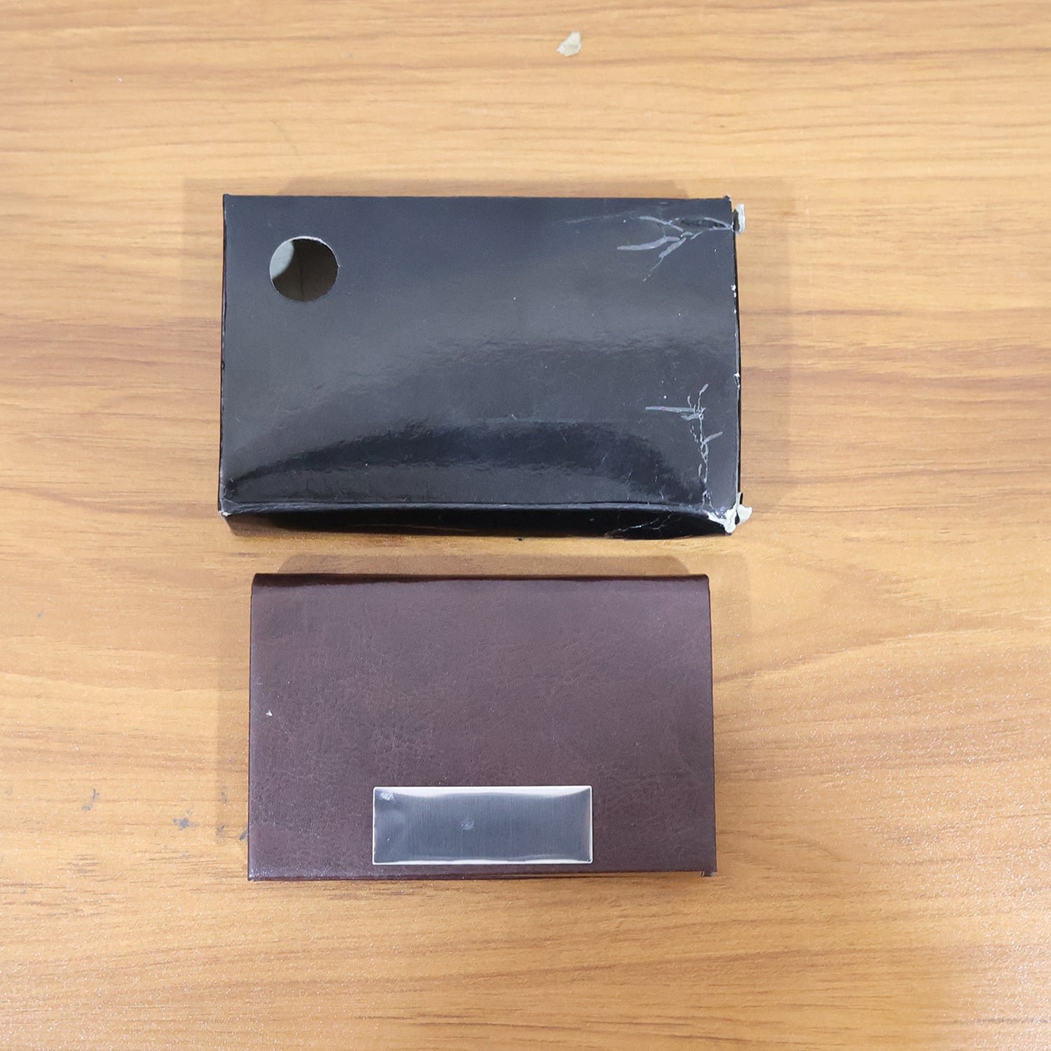 Premium Executive Business Card Holder – Magnetic Secure Closure