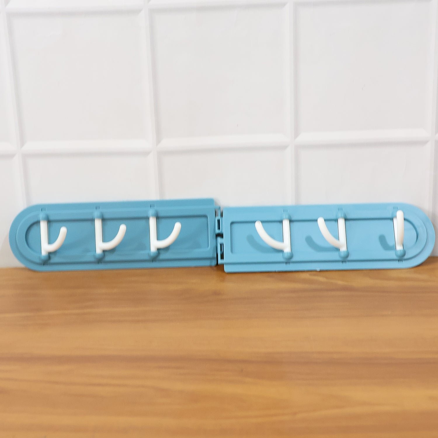 Foldable Rotating Wall-Mounted Hook Rack – Space-Saving Organizer