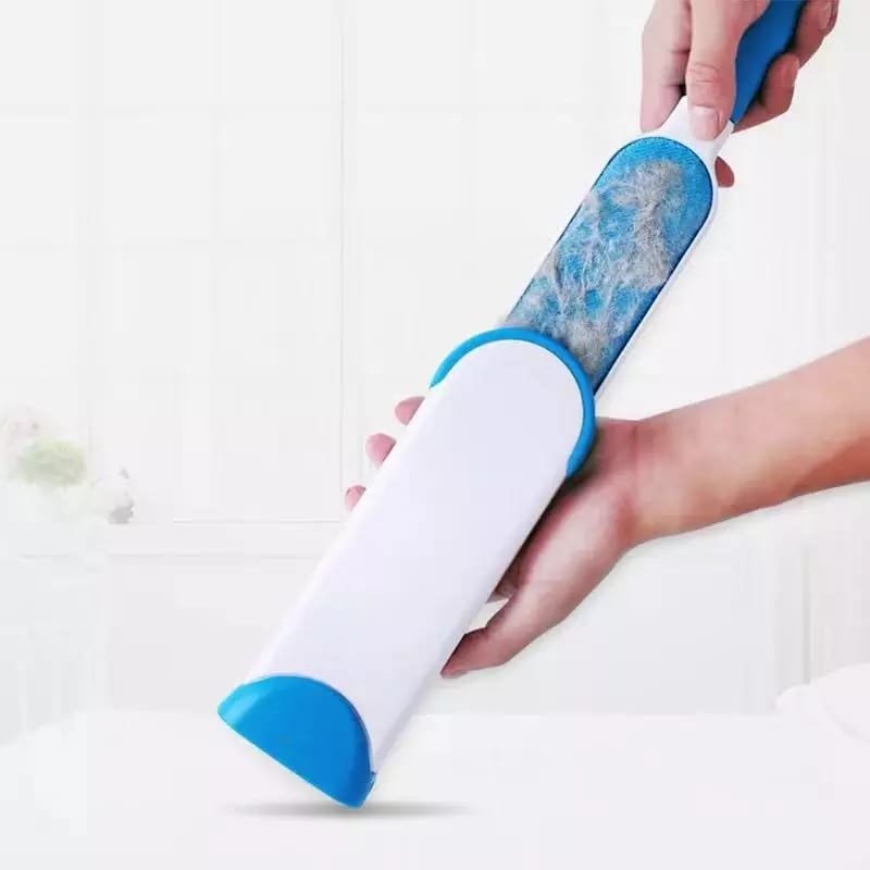 Pet Hair Remover – Self-Cleaning & Reusable Fur Brush | Waggy Tales