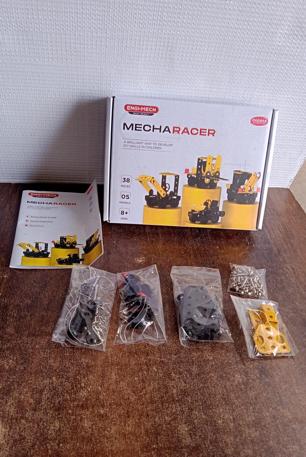 Mecha Racer STEM Kit – 5-in-1 DIY Construction for Kids 8+