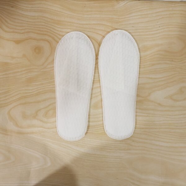 Disposable Hotel Slippers – Hygienic Single-Use Guest Footwear