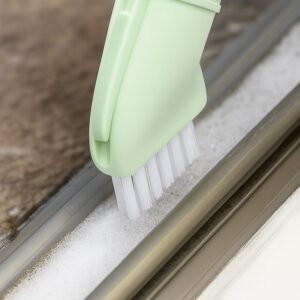 Connectable Cleaning Brush – Built-In Scraper for Narrow Spaces