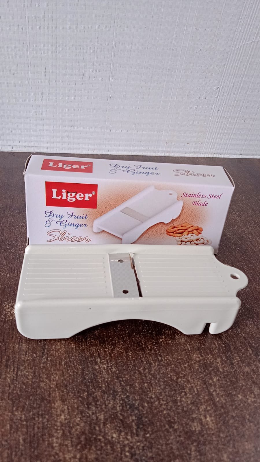 Dry Fruit Slicer – Sharp Stainless Steel Blade for Precise Cutting