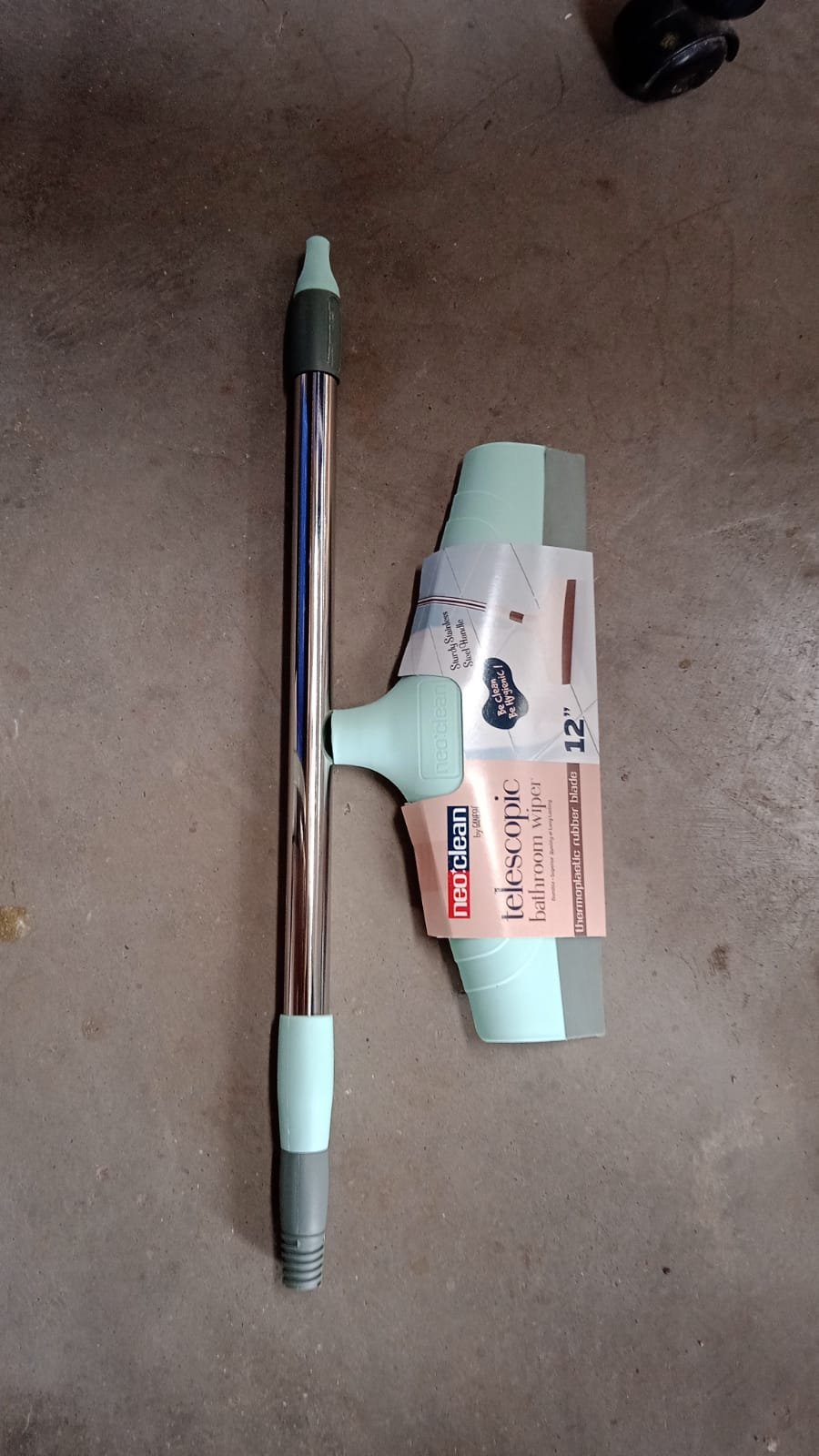 Telescopic Bathroom Wiper – Adjustable & Lightweight | Ganesh