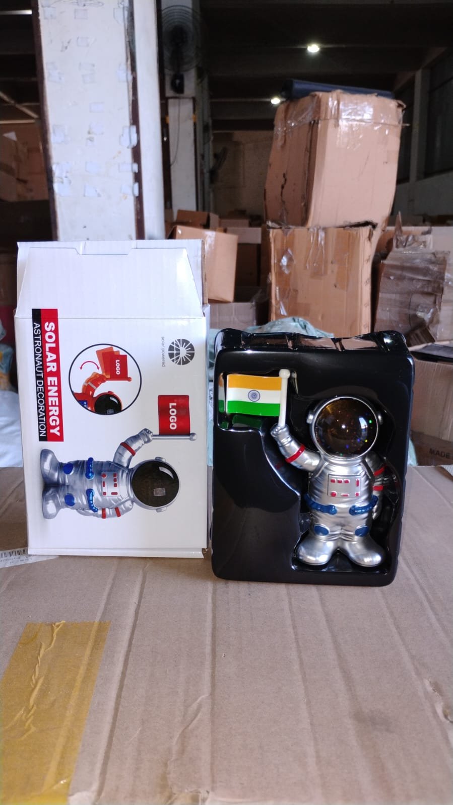 Solar Power Astronaut Ornament – Indian Flag Car Dashboard Décor