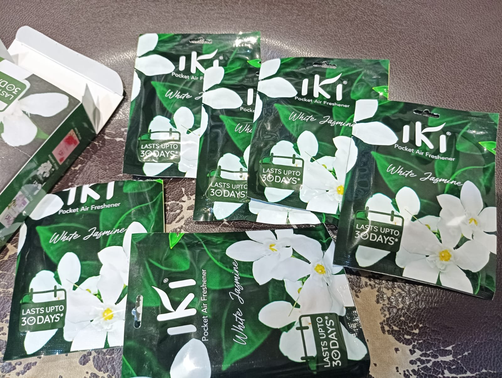IKI Pocket Air Freshener – Long-Lasting 10g Mix Fragrance