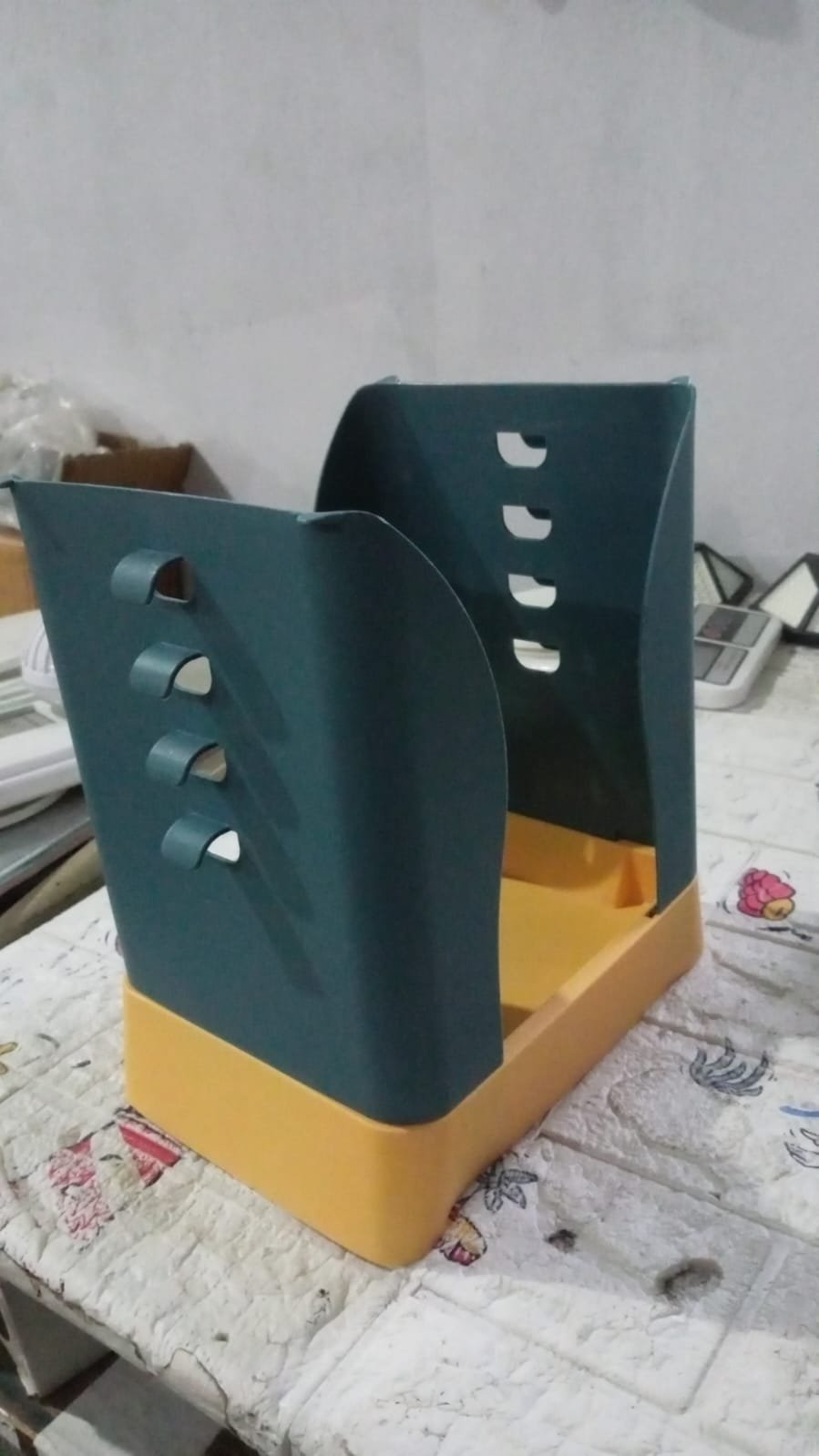 Expandable Waste Bin – Compact & Portable | Velvet Wheels