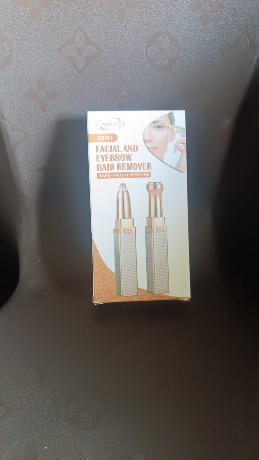 2-in-1 Eyebrow Razor – Rechargeable, Painless Hair Shaver with LED Light