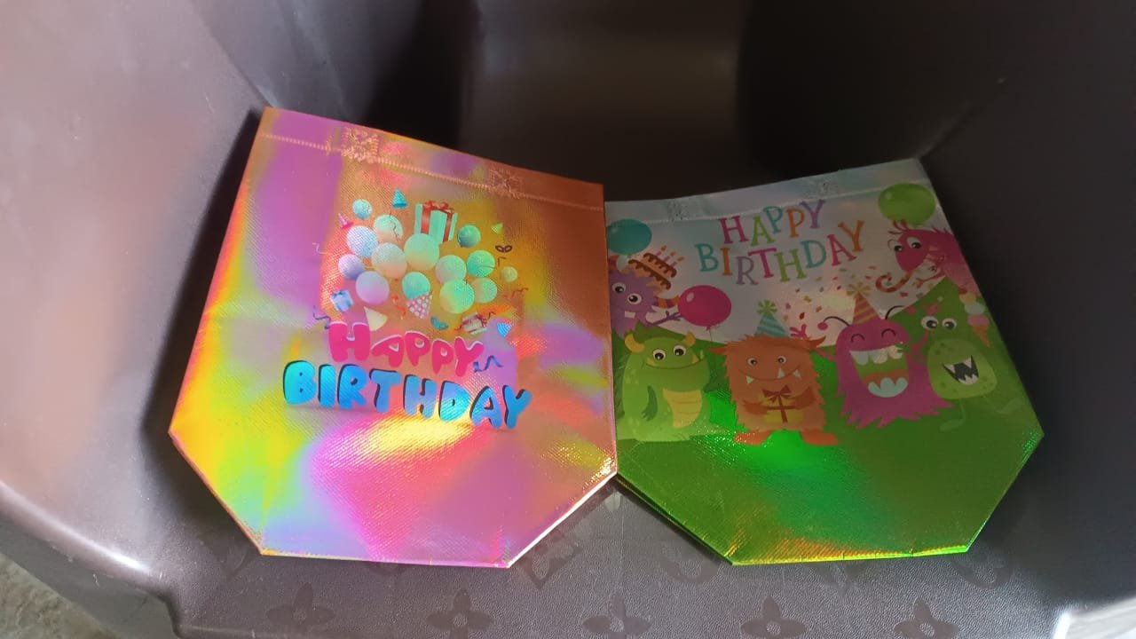c0e89990-648d-4679-87af-2e8ae3800958 Reusable Birthday Gift Bags – Durable Party Favor Bags with Sturdy Base