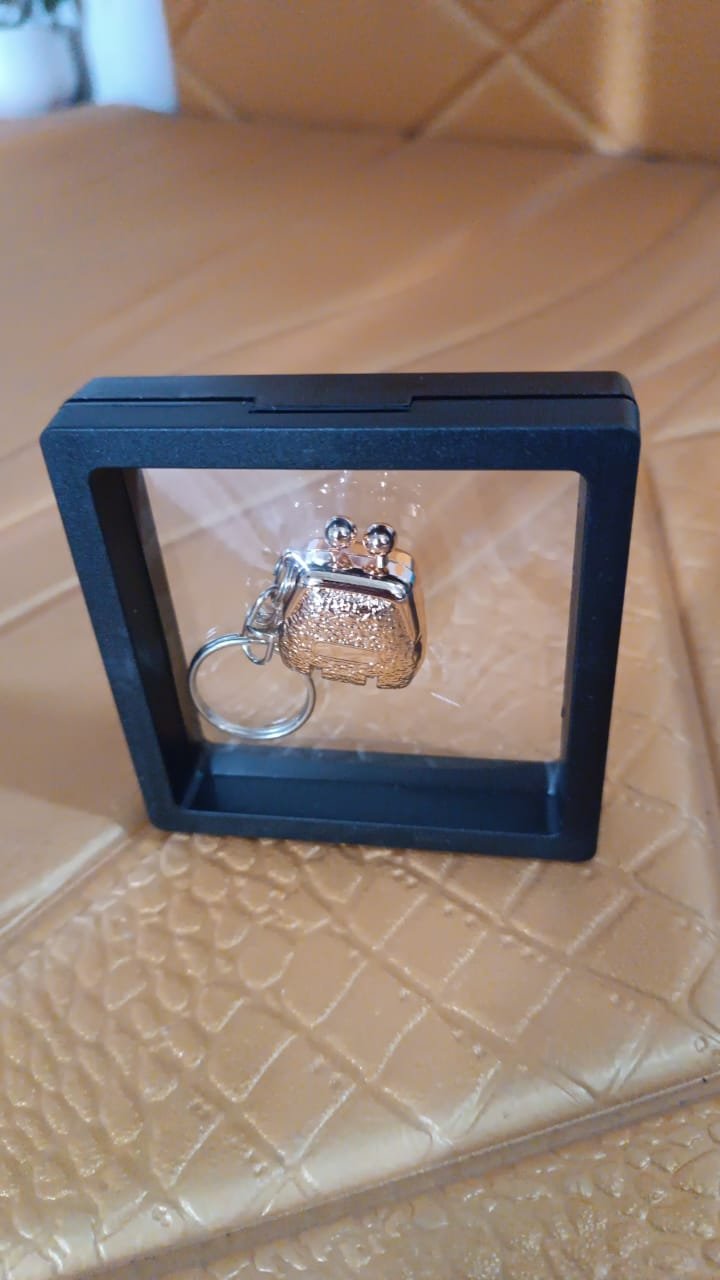 Nail Clipper Keychain – Compact 3D Floating Frame | AuriGlam