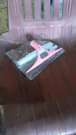 Window Cleaning Spray Brush – Streak-Free Glass & Car | Velvet Wipe