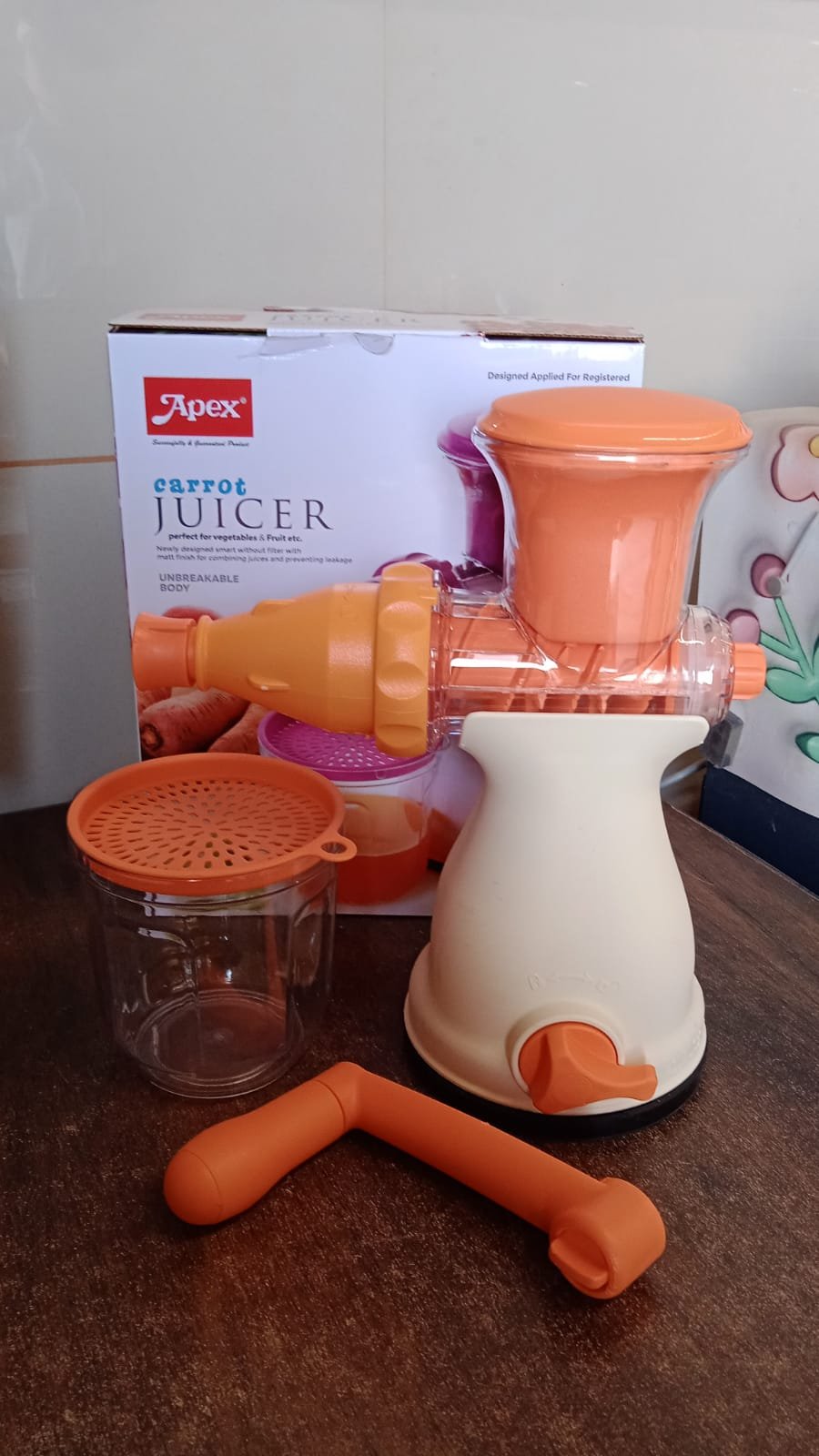 Manual Carrot Juicer – Heavy-Duty Vacuum Base for Easy Fresh Juice