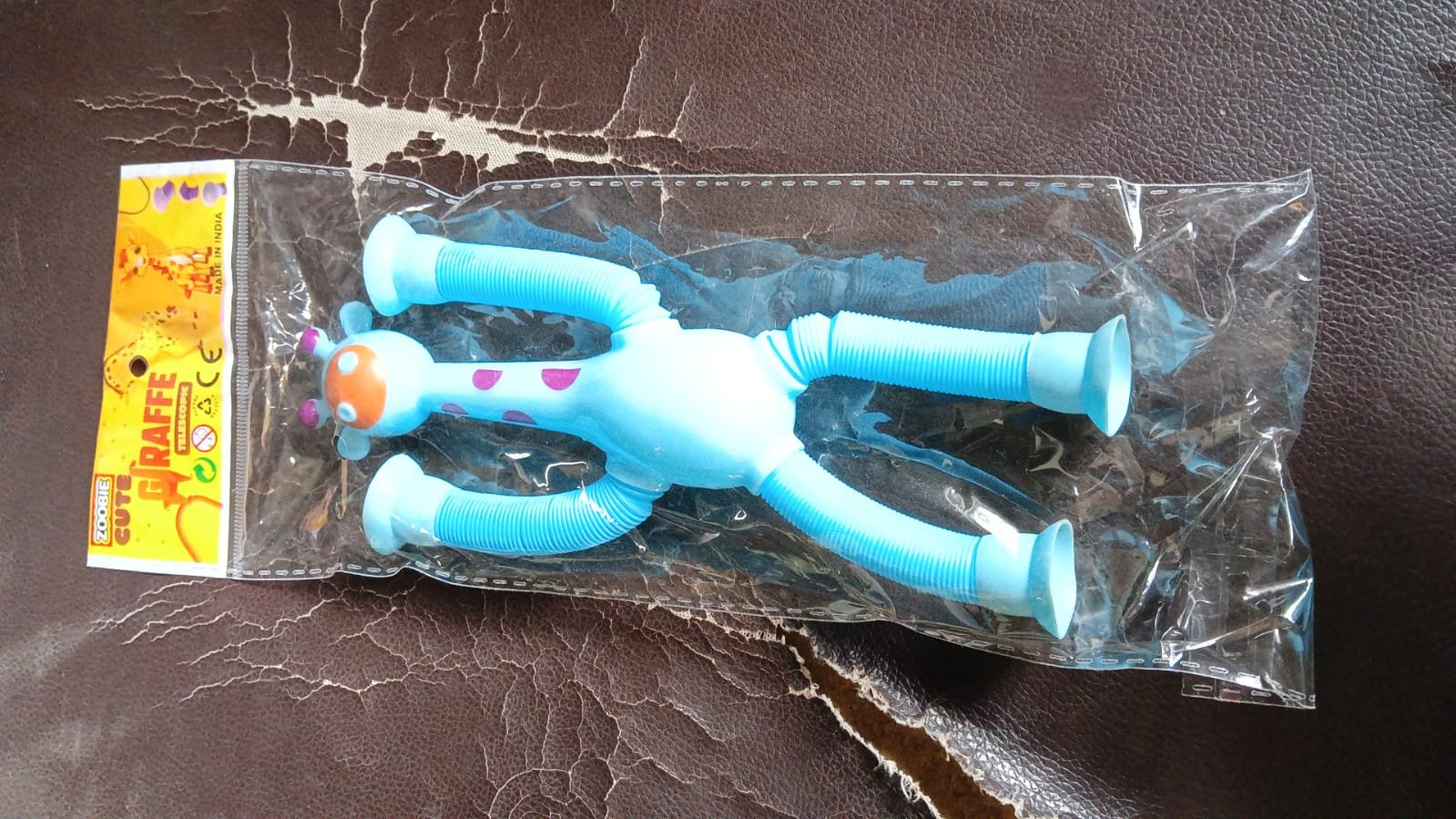 LED Giraffe Fidget Toy – Telescopic Suction Cup | Dollverse