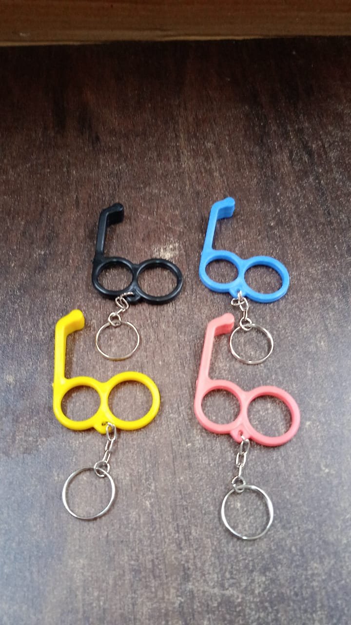 dd6d50cd-c96a-40f4-91c2-691ee16b6f01_032e84f9-fe45-4fda-8b32-5ecf65d00725 Dual-Finger Mobile Stand Keyring – Lightweight 2-in-1 Phone Holder