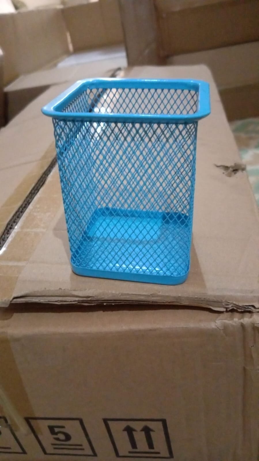 Metal Pen Holder – Mesh Desk Organizer for Office | Deskrova