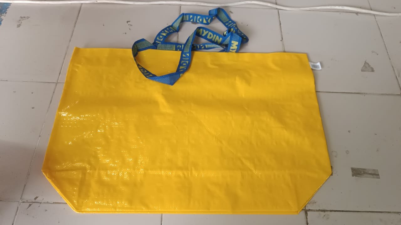 e677d9b6-207a-4f11-85b3-0e4d64882c0a Large Eco-Friendly Shopping Tote Bag – Durable & Spacious 62x44 cm