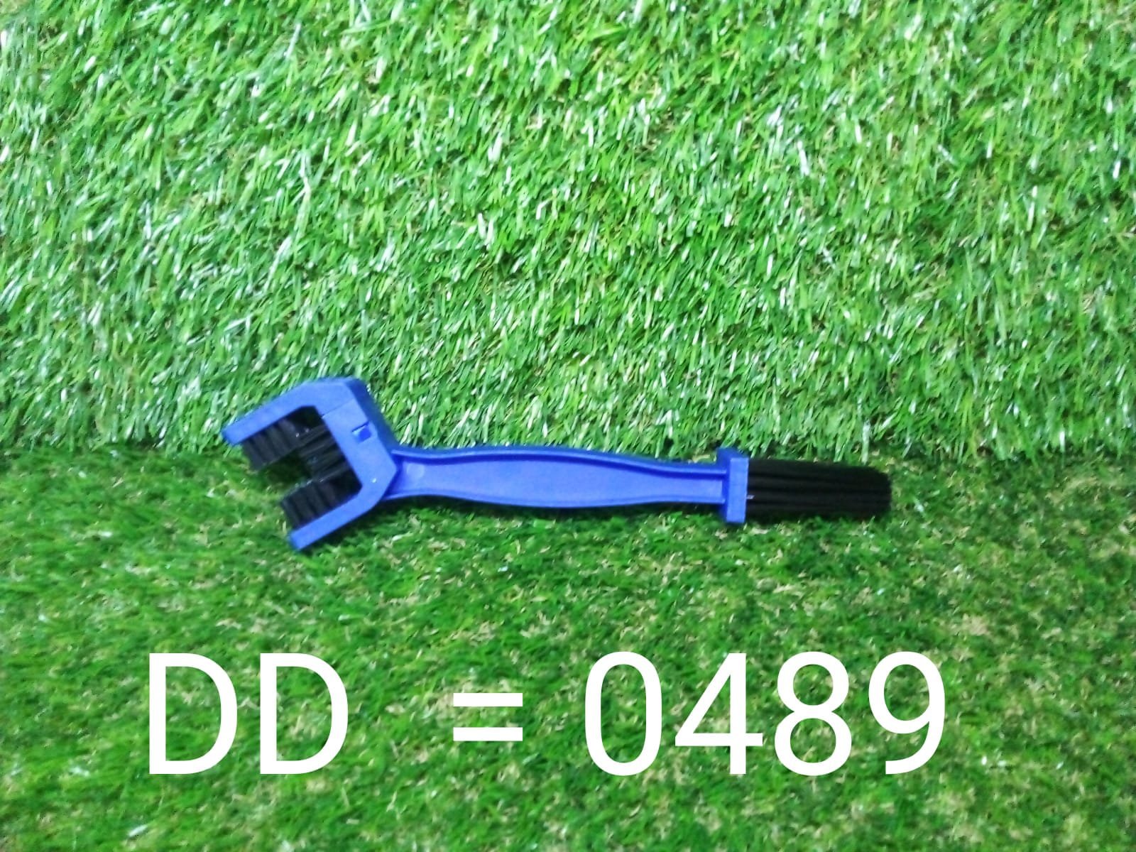 e7771074-7d16-42a0-b659-e917b3125beb_2af574ac-5b89-45d0-aff0-599fe1f77fdc Motorbike Chain Cleaner – Efficient 3D Brush Tool for Bikes | Velvet Wheels