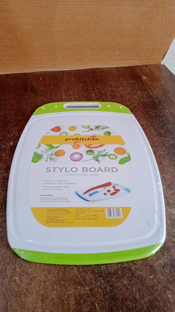 Plastic Chopping Board – Non-Slip, Antibacterial | Pro Clean