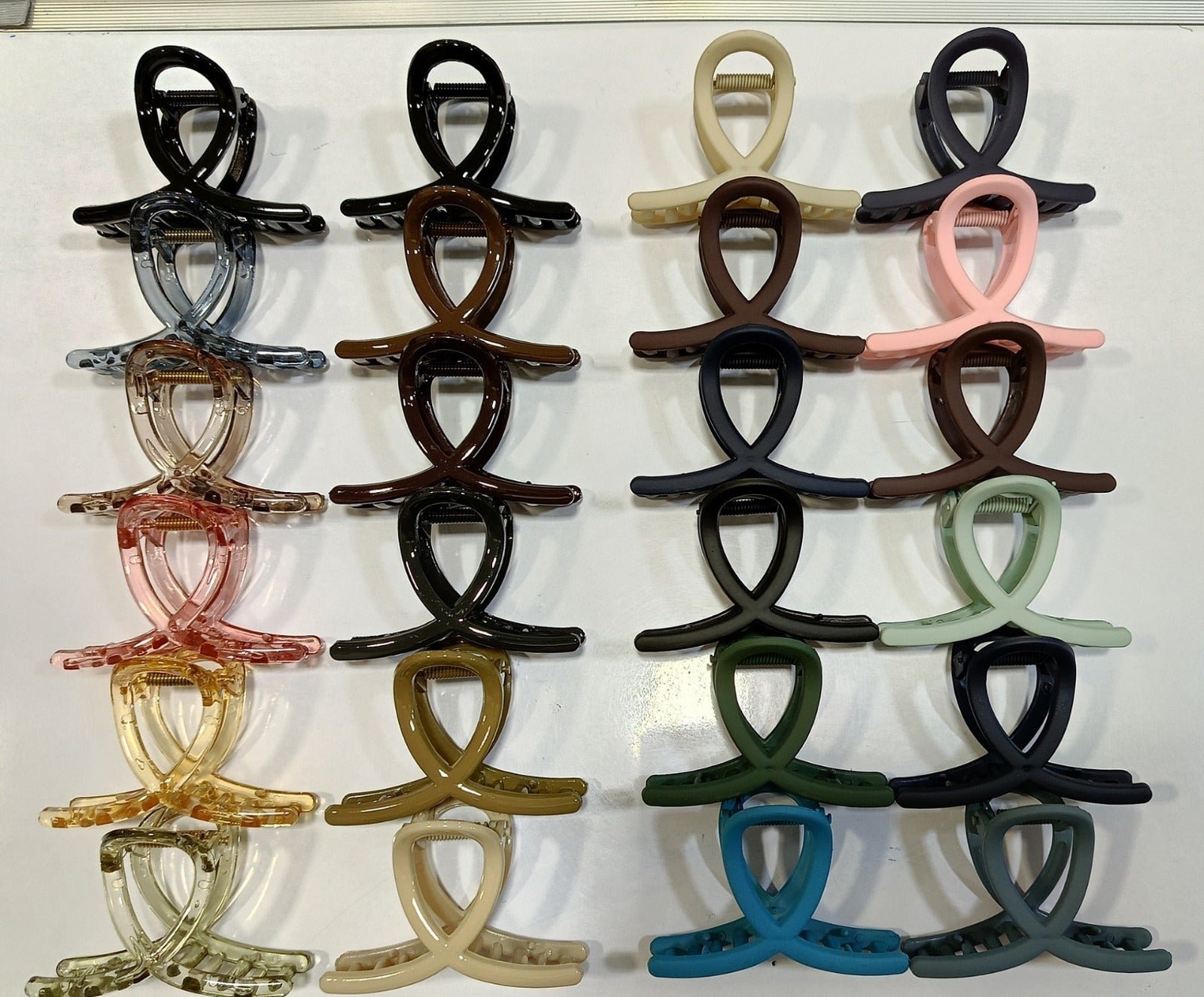 Matte Plastic Hair Clamp – Durable Firm Grip for All Hair Types