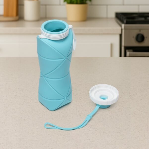 600ml Collapsible Silicone Water Bottle – Foldable & Leakproof
