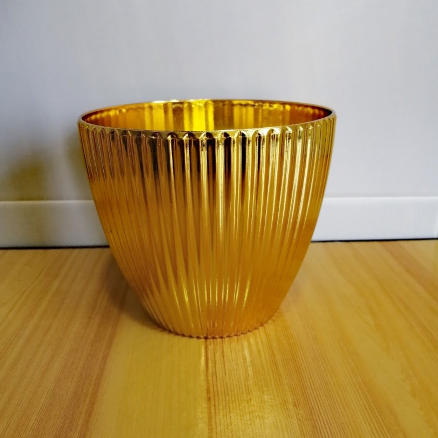 Plastic Flower Valencia Pot – Durable Indoor & Outdoor Planter